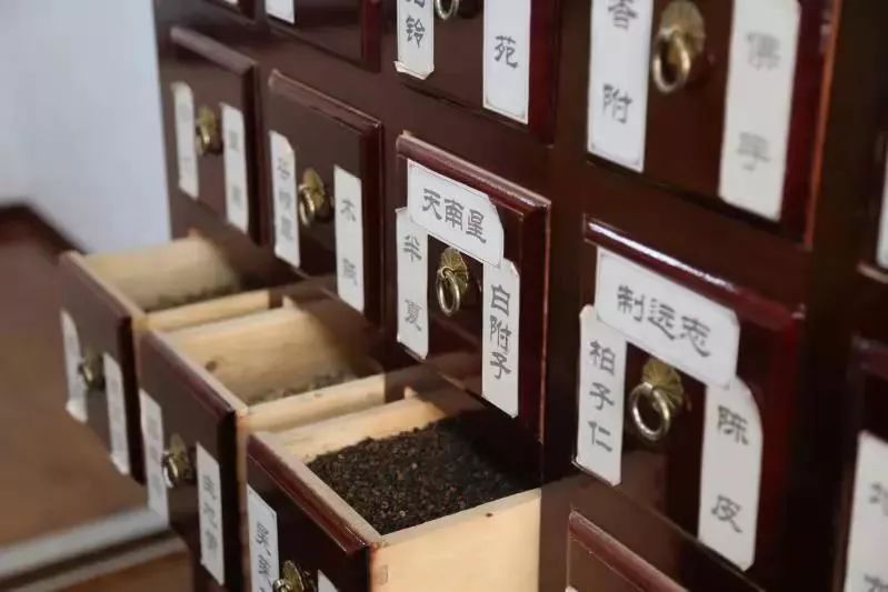 中医医院新动向:传统与现代交汇